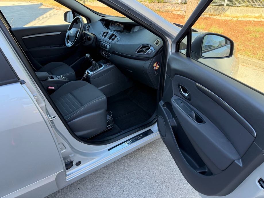 Renault Scenic dCi, fotografija 13