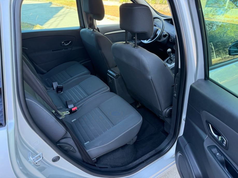 Renault Scenic dCi, fotografija 17