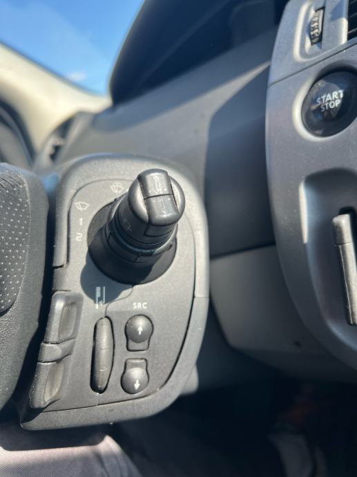 RENAULT SENIC 1,5 DCI ***AUT KLIMA,EL STAKLA,PANORAMA***, fotografija 16