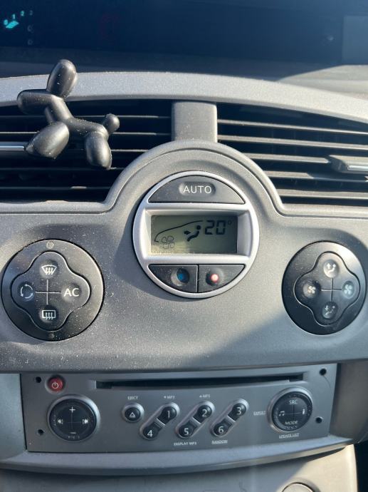 RENAULT SENIC 1,5 DCI ***AUT KLIMA,EL STAKLA,PANORAMA***, fotografija 14