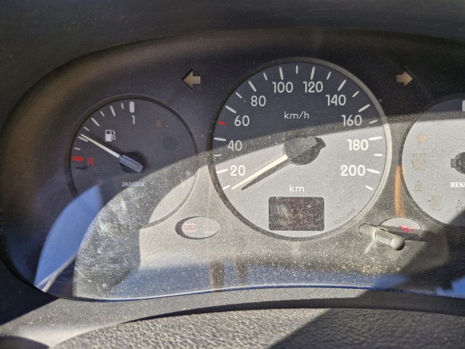 Renault Thalia, 10/2001., 1,4 benzin, 156.000 km, 1. vlasnik, fotografija 9