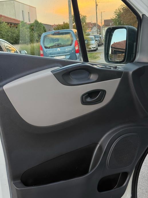 Renault Trafic 1,6 dCi 8+1, fotografija 15