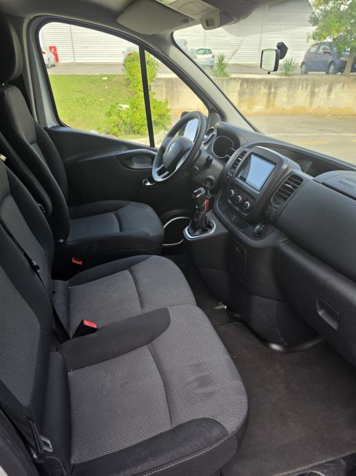 Renault Trafic 2.0 dCi(Euro 6) - 8+1 sijedala- Dupla klima, Reg.10/26, fotografija 6