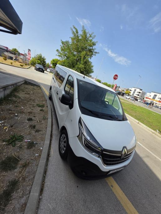 Renault Trafic 2.0 dCi(Euro 6) - 8+1 sijedala- Dupla klima, Reg.10/26, fotografija 2