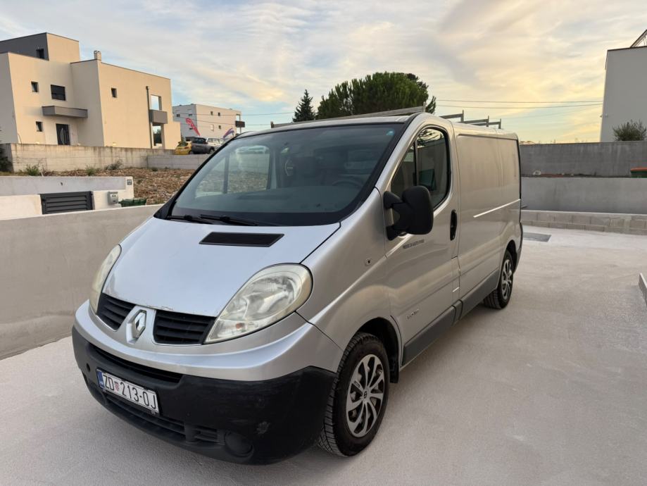 Renault Trafic 2,0 dCi, fotografija 3