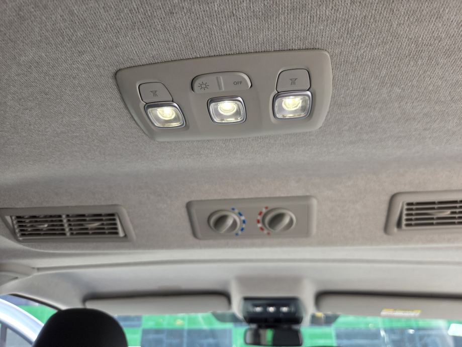 Renault Trafic dCi Grand Intens 110, fotografija 11