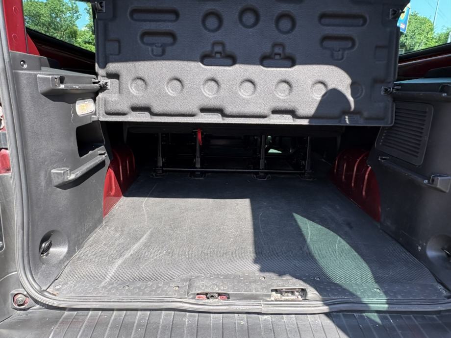 Renault Trafic Grand Passenger 2,0 dCi 110 Zen, fotografija 9