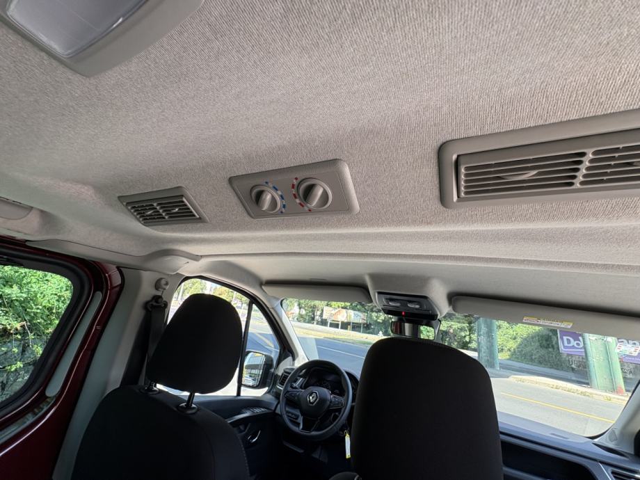 Renault Trafic Grand Passenger 2,0 dCi 110 Zen, fotografija 15