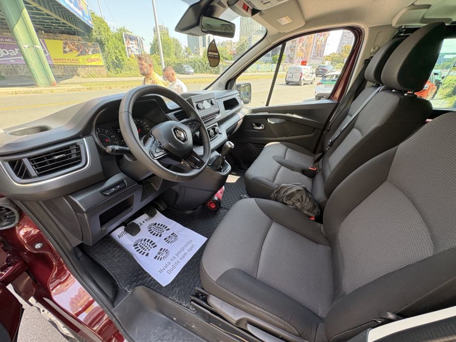 Renault Trafic Grand Passenger 2,0 dCi 110 Zen, fotografija 17
