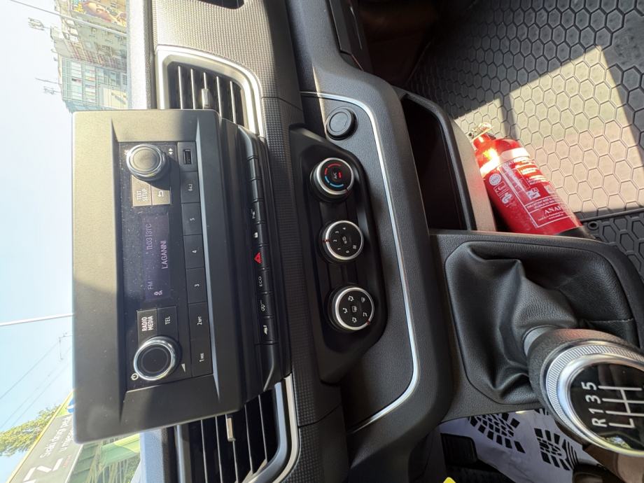 Renault Trafic Grand Passenger 2,0 dCi 110 Zen, fotografija 20