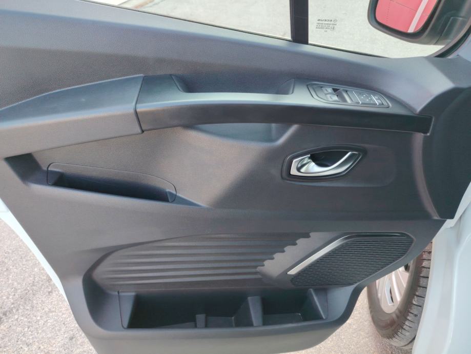 Renault Trafic PASSENGER GRAND ZEN, fotografija 13