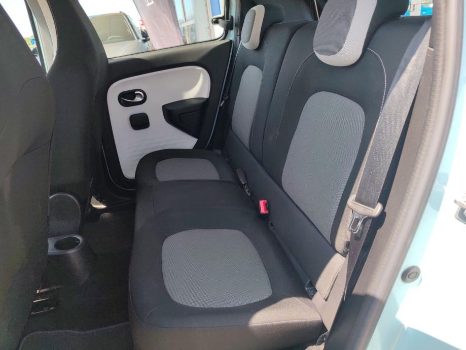 Renault Twingo 1.0 samo 8000 km !!!, UREDNO ODRŽAVAN, GARANCIJA, fotografija 10