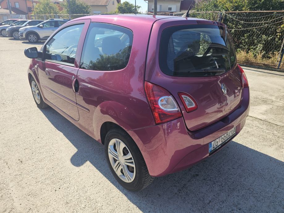 Renault Twingo 1,2 16V*67000 km*2012 godina*, fotografija 2