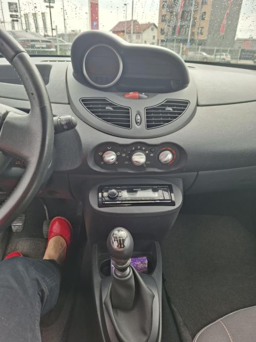 Renault Twingo 1,2 - PRILIKA!, fotografija 12