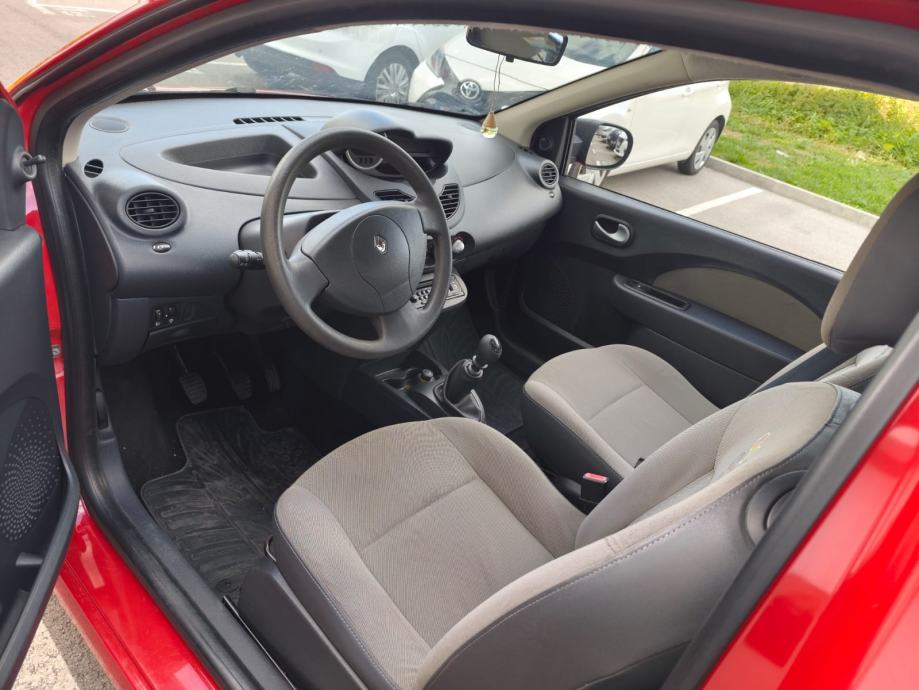 Renault Twingo 1,2, fotografija 2