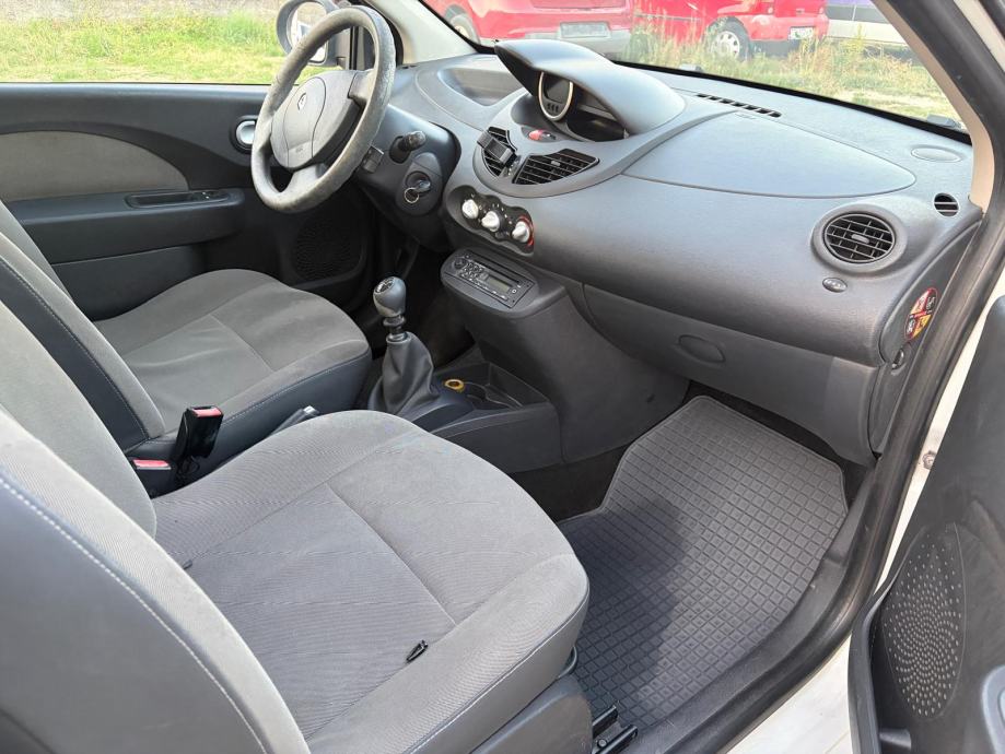 Renault Twingo II 1,2, fotografija 6