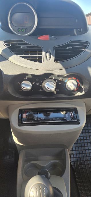 Renault Twingo 1,2, fotografija 16