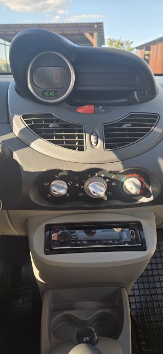 Renault Twingo 1,2, fotografija 15