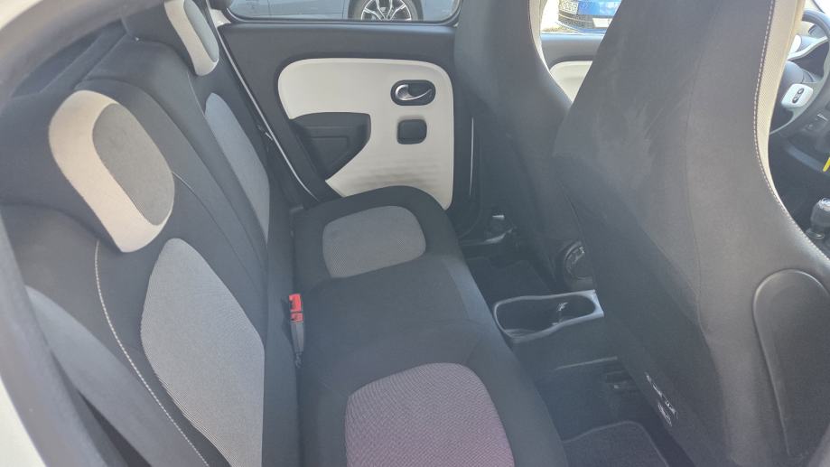 Renault Twingo, 2019. Samo 41000km, klima, fotografija 9