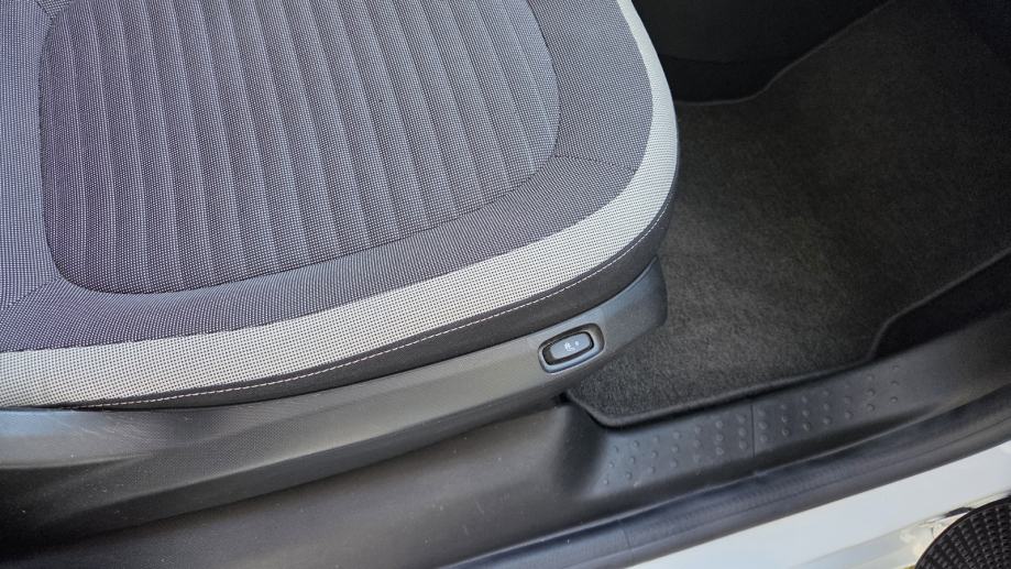 Renault Twingo, 2019. Samo 41000km, klima, fotografija 8