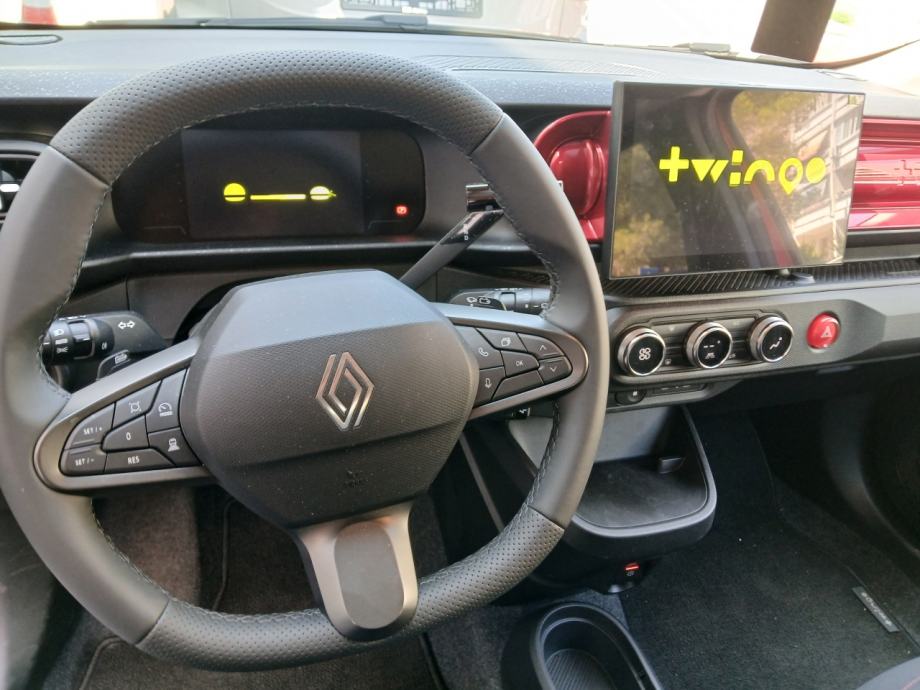 Renault Twingo E-Tech Techno, fotografija 9