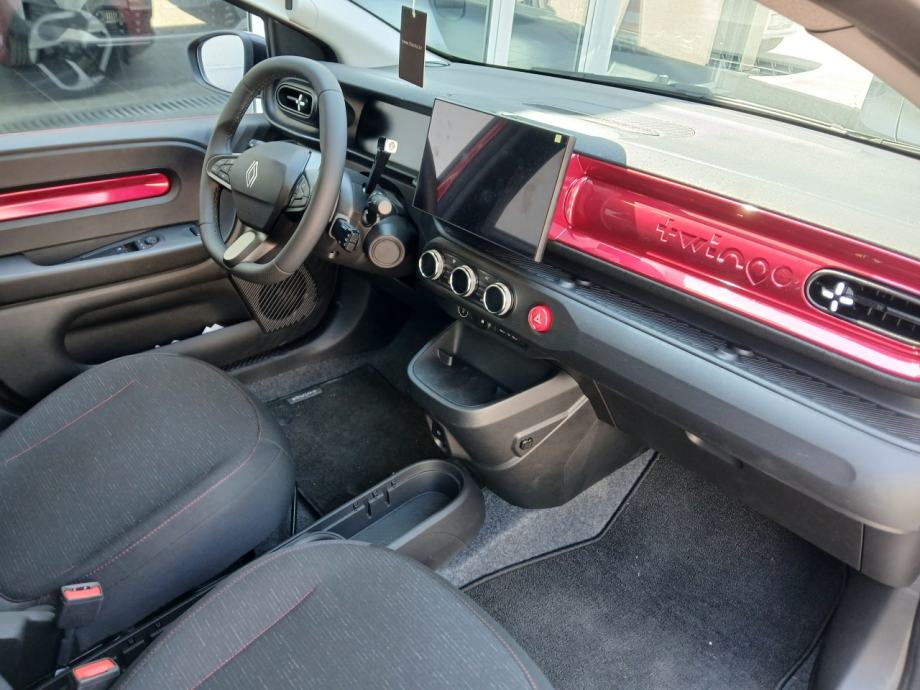 Renault Twingo E-Tech Techno, fotografija 10