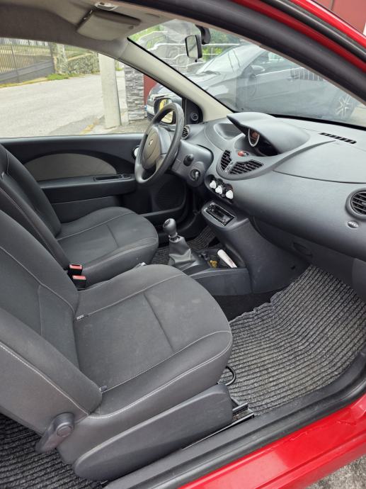 Renault Twingo- neispravan, fotografija 4