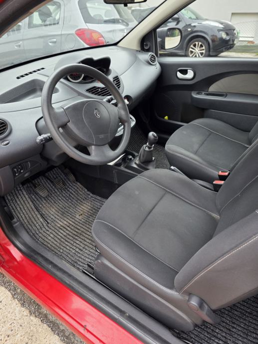 Renault Twingo- neispravan, fotografija 5