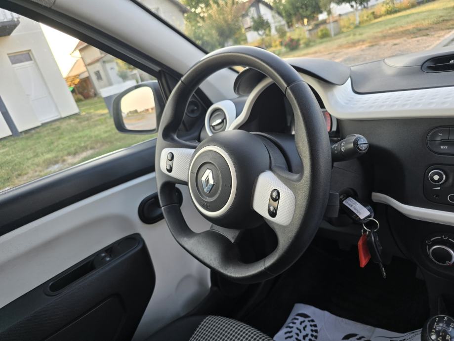 Renault Twingo SCe-2017gd.md-KLIMA-tempomat,177tkm,led,media,KARTICE, fotografija 11