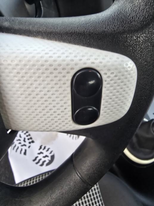 Renault Twingo SCe-2017gd.md-KLIMA-tempomat,177tkm,led,media,KARTICE, fotografija 13