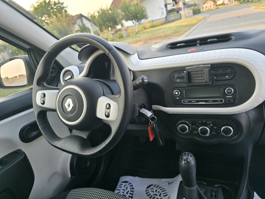 Renault Twingo SCe-2017gd.md-KLIMA-tempomat,177tkm,led,media,KARTICE, fotografija 14
