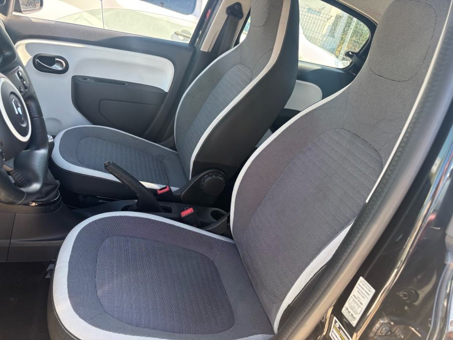 Renault Twingo SCe 65 Reg 09/2027 Top stanje nove gume, fotografija 8