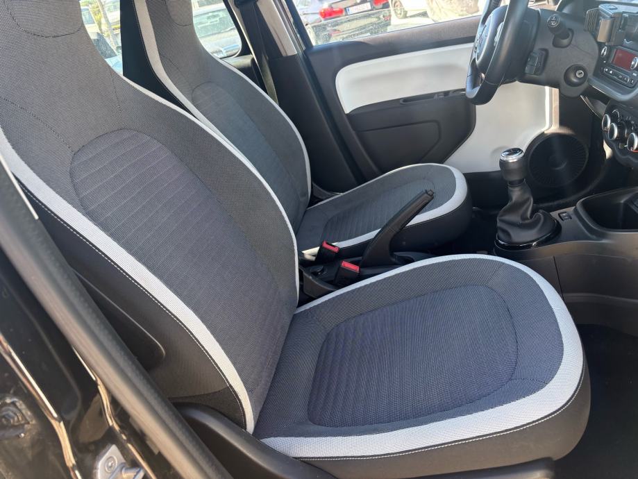 Renault Twingo SCe 65 Reg 09/2027 Top stanje nove gume, fotografija 12