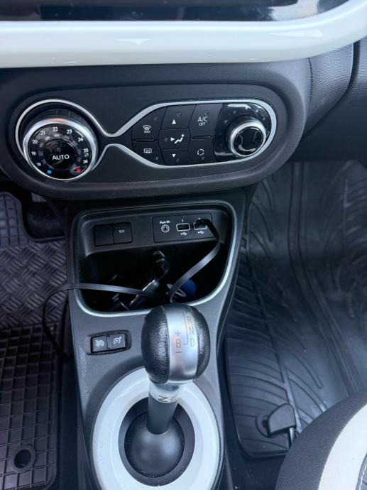 Renault Twingo - Z.E. intens R80, fotografija 7