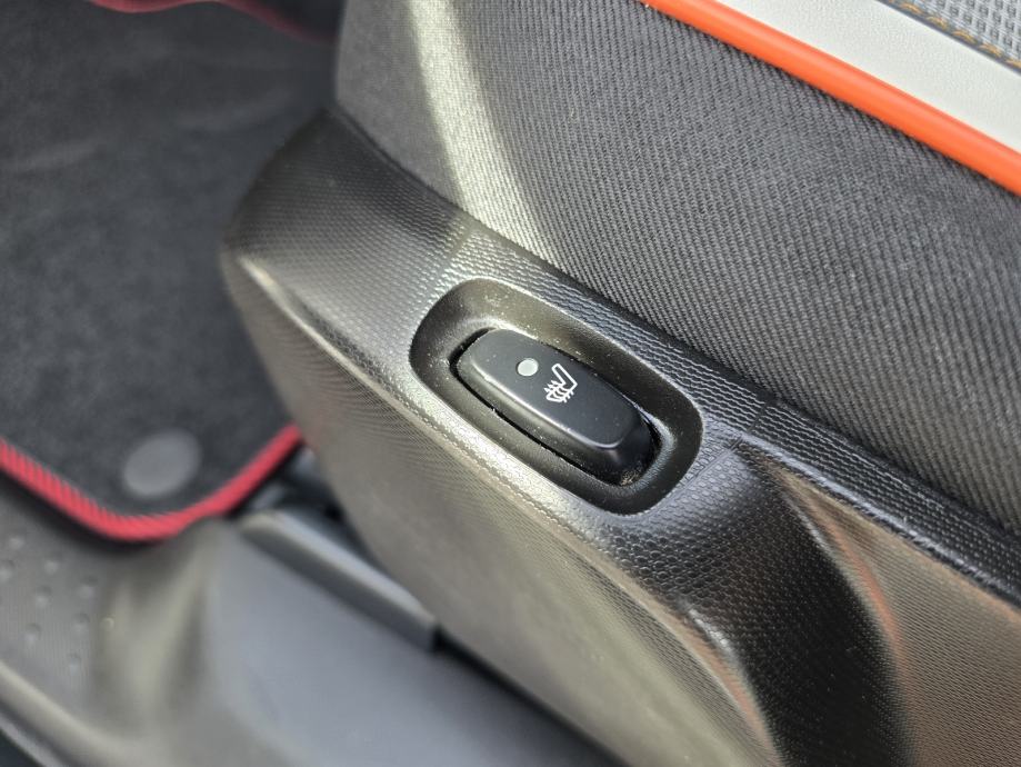 Renault Twingo Z.E. / VIBES / 100 STRUJA / AUTOMATIK / 2021 GOD /, fotografija 12