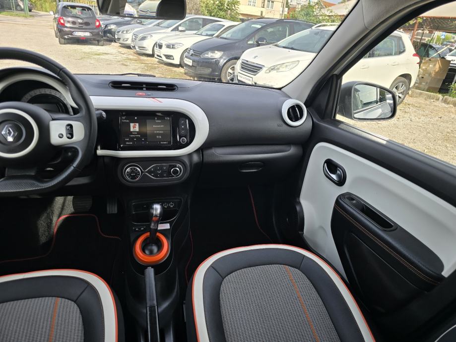 Renault Twingo Z.E. / VIBES / 100 STRUJA / AUTOMATIK / 2021 GOD /, fotografija 15