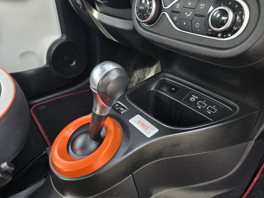 Renault Twingo Z.E. / VIBES / 100 STRUJA / AUTOMATIK / 2021 GOD /, fotografija 19