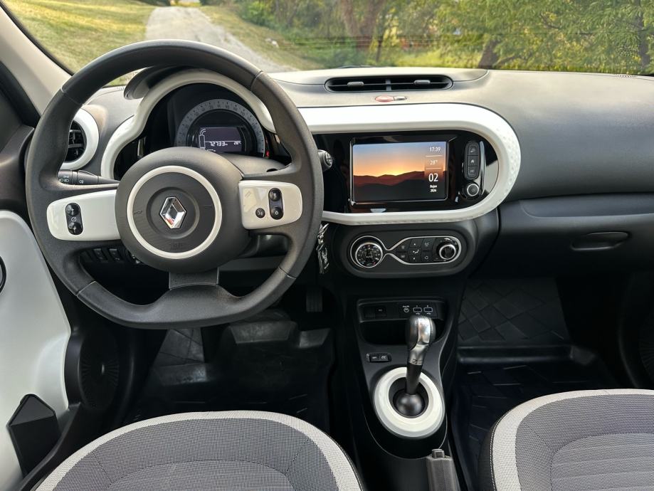 Renault Twingo ZEN R 80 automatik - ODLIČAN - VRIJEDI POGLEDATI!!, fotografija 15