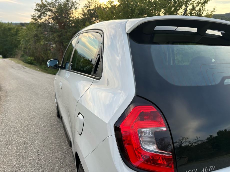 Renault Twingo ZEN R 80 automatik - ODLIČAN - VRIJEDI POGLEDATI!!, fotografija 9