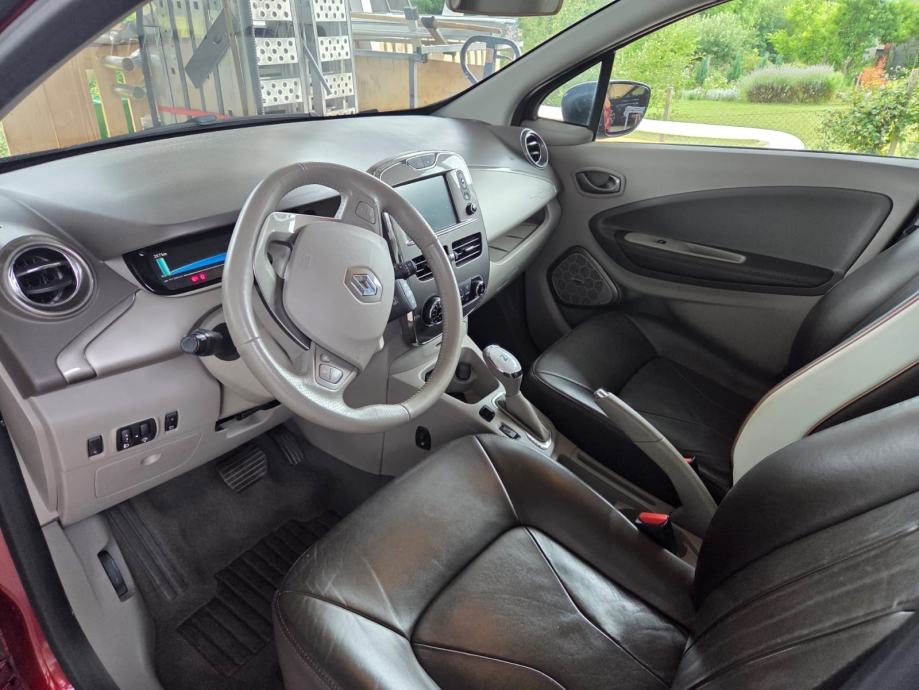 Renault Zoe 2018. Bose edition - 300 km doseg, fotografija 6