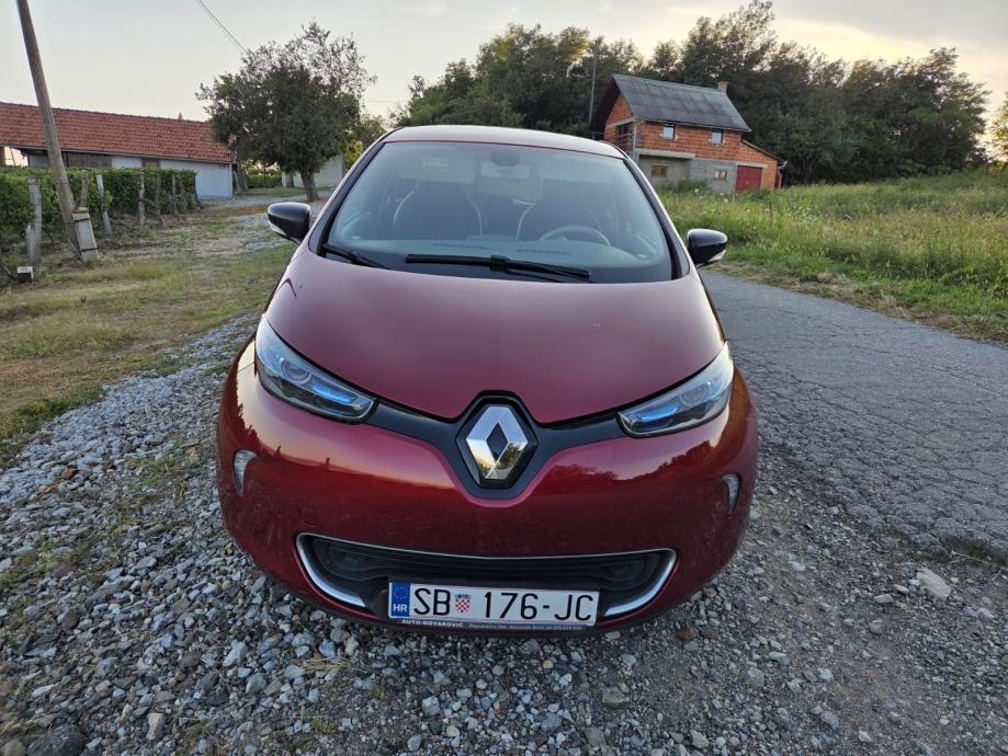 Renault Zoe 2018. Bose edition - 300 km doseg, pogled izvana - slika 3