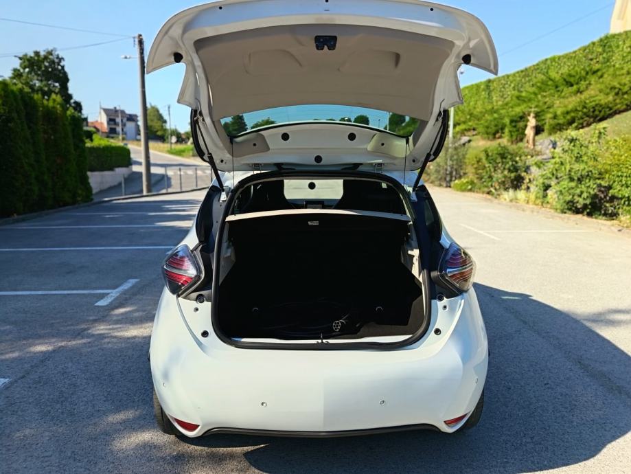 Renault Zoe Intens R135 Z.E. 50 (52 kWh) • Baterija u vlasništvu • CCS, fotografija 9