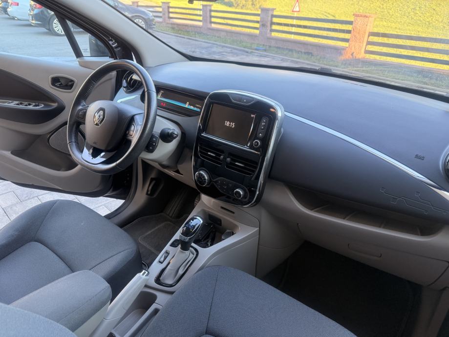 Renault ⭐ZOE ZE ⭐VLASTITA BATERIJA⭐ kamera⭐navigacija, fotografija 6