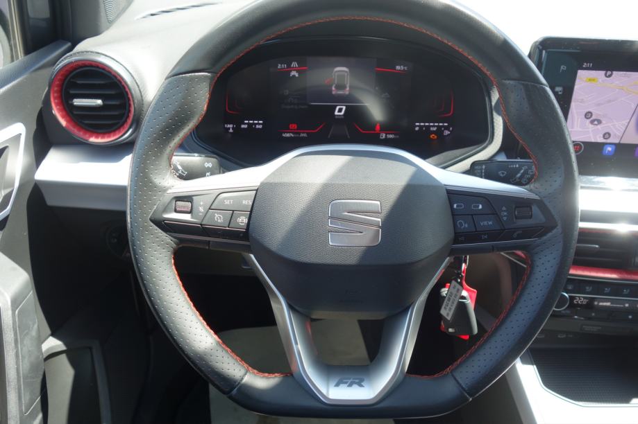 Seat Arona 1,0 TSI FR, fotografija 13