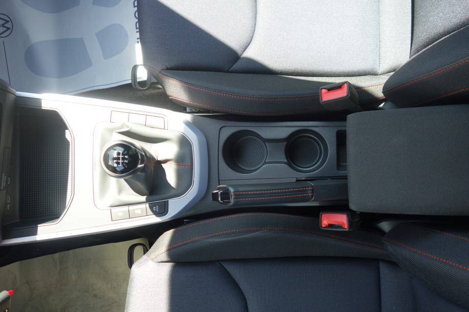 Seat Arona 1,0 TSI FR, fotografija 16