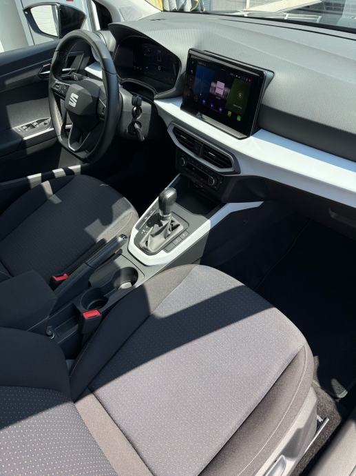Seat Arona 1,0 TSI automatik *full oprema*12/23.*, fotografija 10