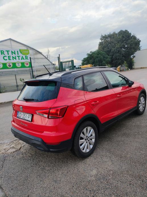 Seat Arona 1,0 TSI, fotografija 2