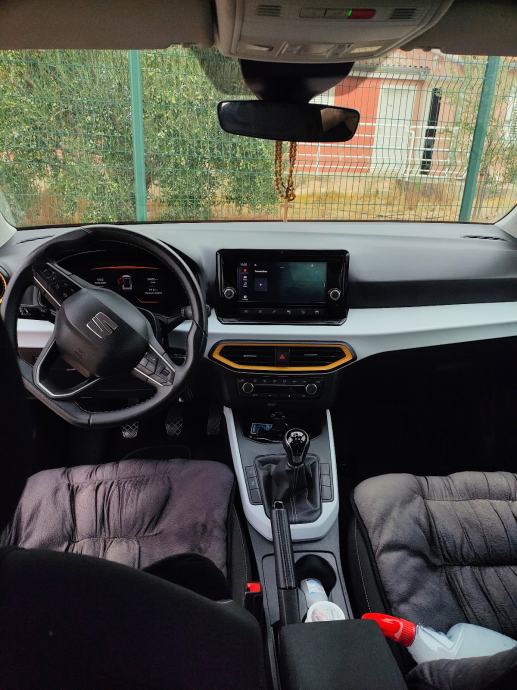 Seat Arona 1,0 TSI, fotografija 4