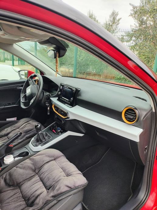 Seat Arona 1,0 TSI, fotografija 8