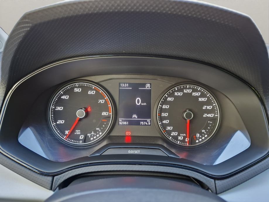SEAT ARONA 1.0 TSI Style, fotografija 16